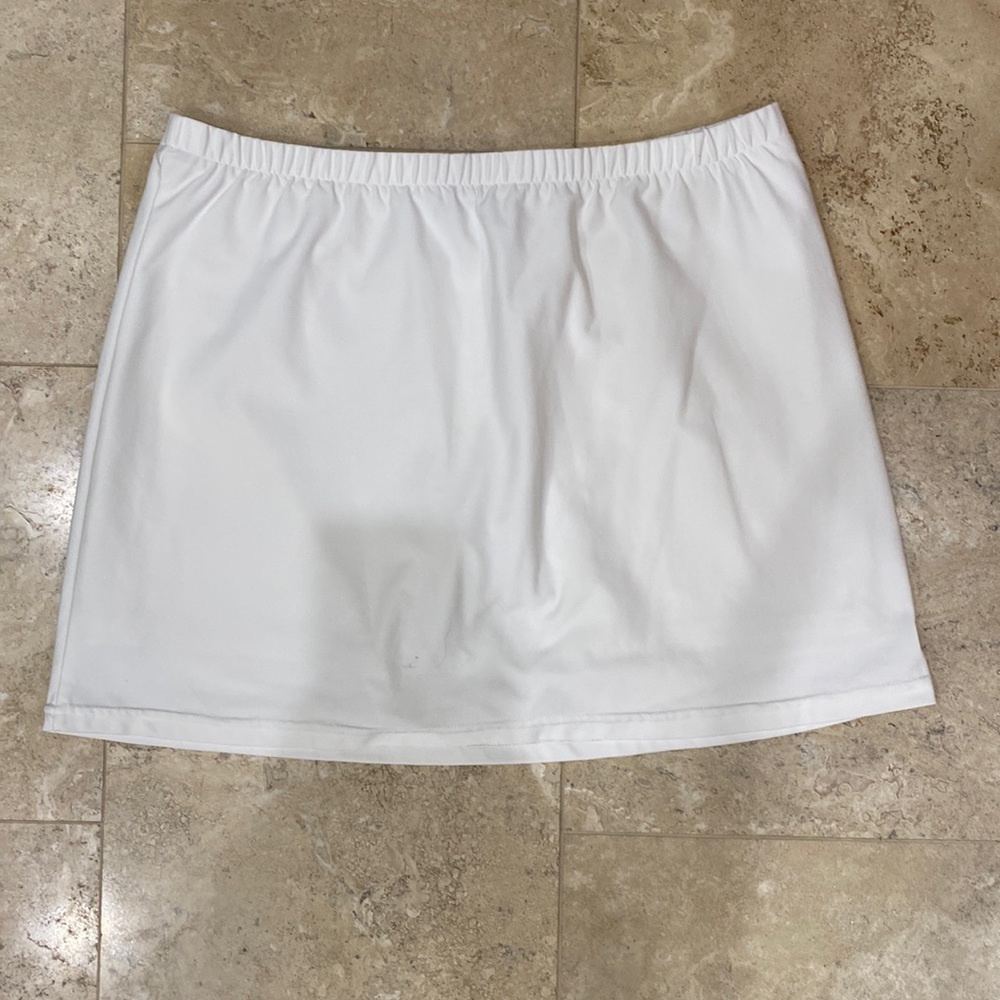 Nike white tennis skirt